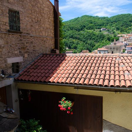 B&B La Perla Nelle Dolomiti Castelmezzano Exterior foto