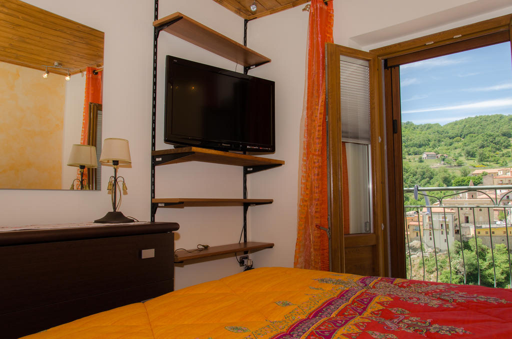 B&B La Perla Nelle Dolomiti Castelmezzano Zimmer foto